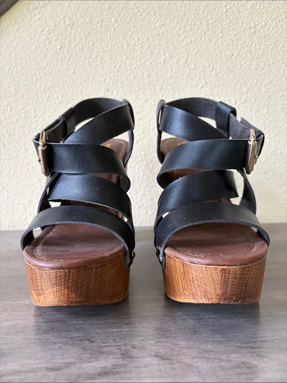 Mossimo Supply Co. Black Strappy Platform Sandals with Wood-Look Heel Size 7.5